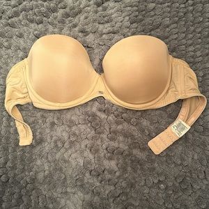 Calvin Klein strapless bra. Excellent condition. 34C